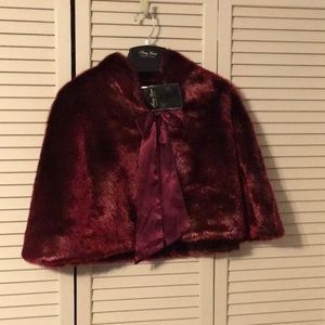 NWT,FAUX FUR CAPE,GARNET CLR,SIZE MISSY, FAUX RABBIT DESIGN,TERRY LEWIS,CROPPED